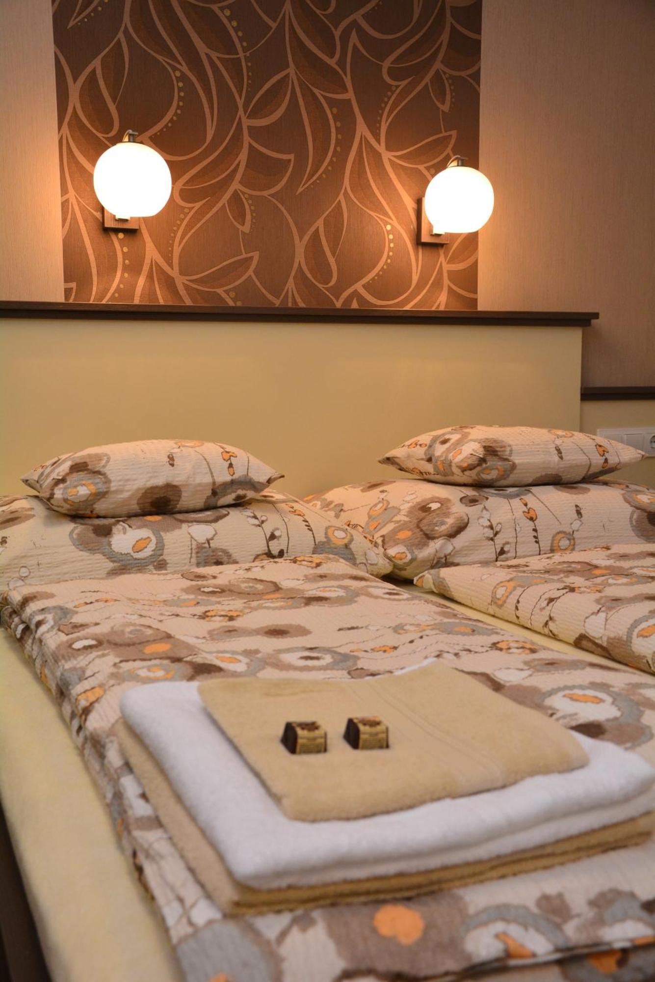Bodza Apartmanok Eger Habitación foto